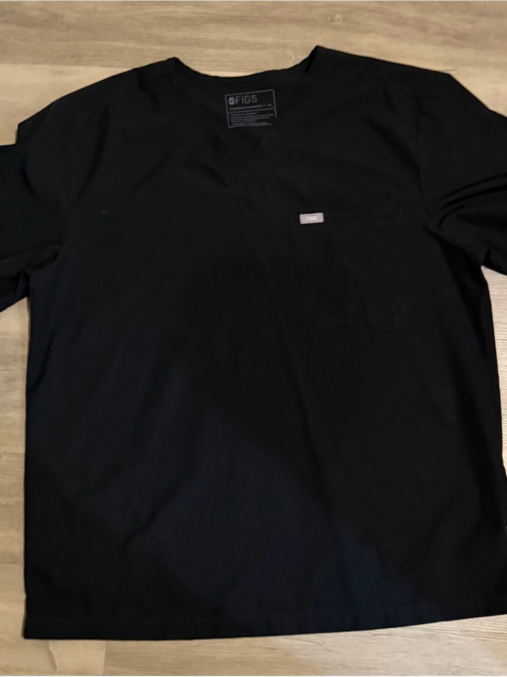 Figs Men's Black Short Sleeve Scrub Top
